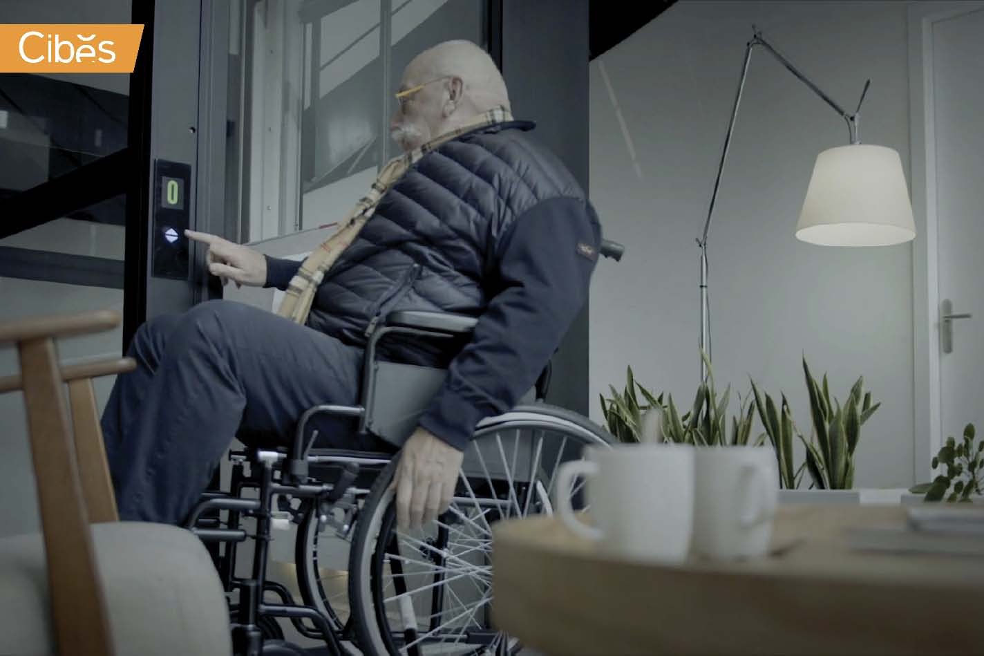 Thang máy dành cho người khuyết tật - điều giúp nâng tầm hình ảnh doanh nghiệp